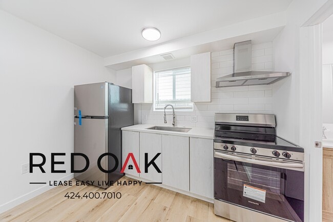 Photo - 211 1/2 W 47th St Unit 211 1/2