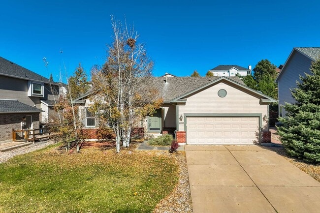 Photo - D20 5bdrm Home on Quiet Street in North Co...