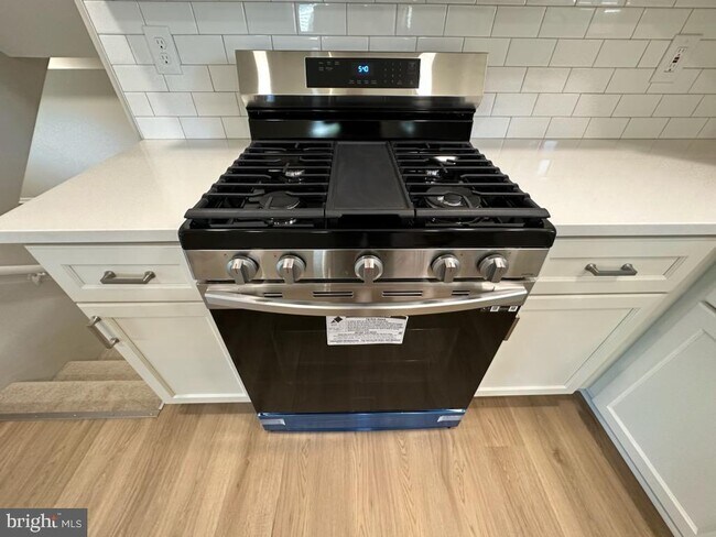 Photo - 7504 Gresham St