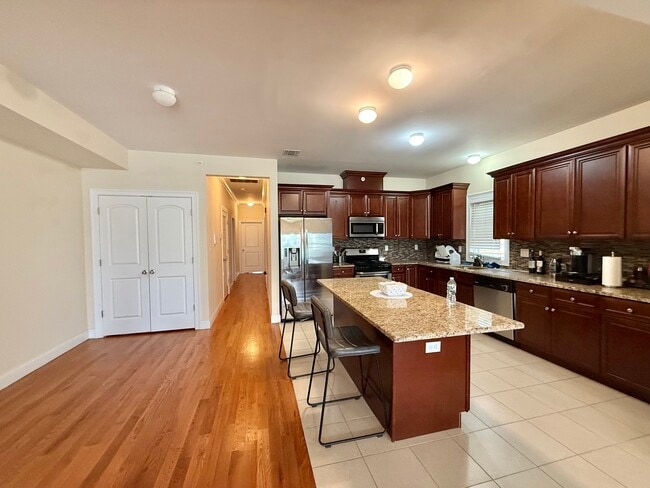 Photo - 313 Frank E Rodgers Blvd N