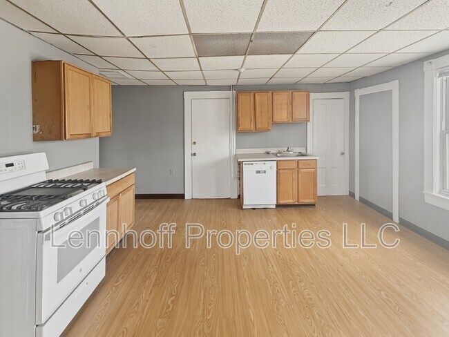 Photo - 82 Gershom Ave Unit 4