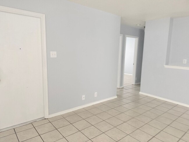 Photo - 10607 Shaenview
