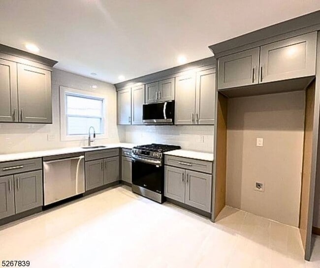 Photo - 400 Kennedy Dr