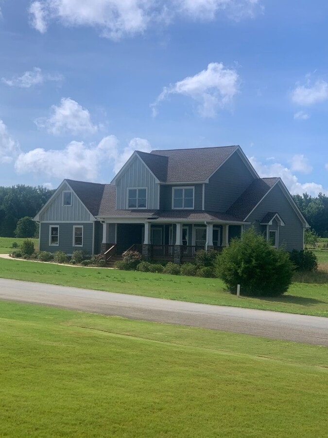 Nice house in Eatonton, close to the lake. - Nice house in Eatonton, close to the lake.