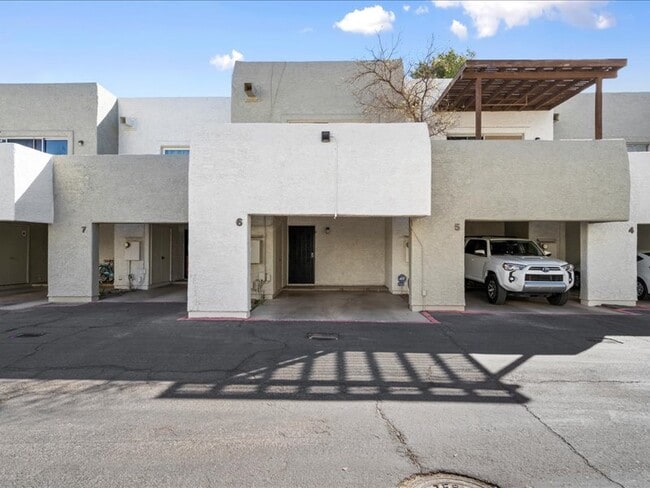 Building Photo - 122 S Hardy Dr Unit 6 Rental