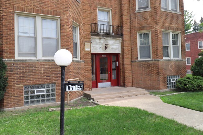 Photo - 7157 S Michigan Ave