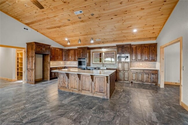 Photo - 16027 Trapp Hill Rd