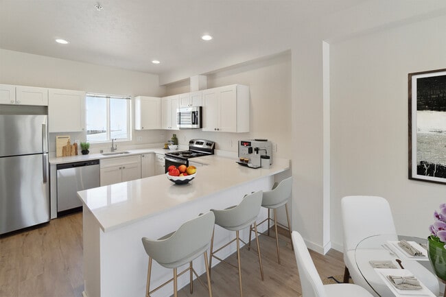 Riverstone Townhomes!!
