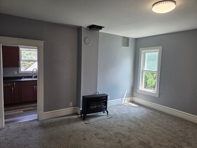 Photo - 456 1/2 Platt St