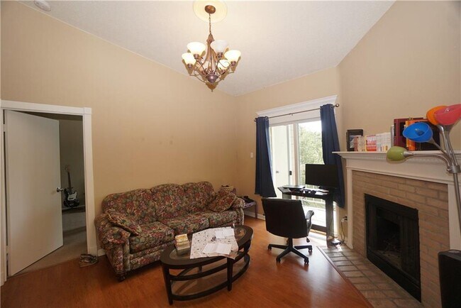 Photo - 114 E 31st St Unit 306