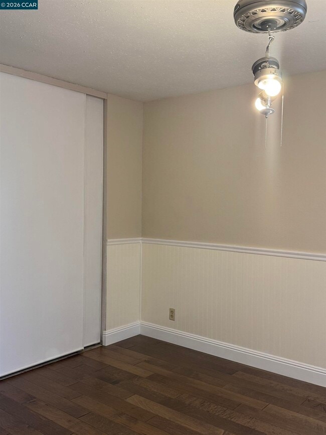 Photo - 13 Oak Brook Pl