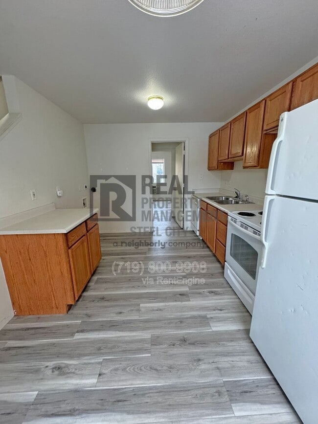 Photo - 1719 Oakshire Ln Unit A