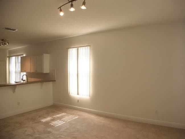 Photo - 244 Cotswold Cir