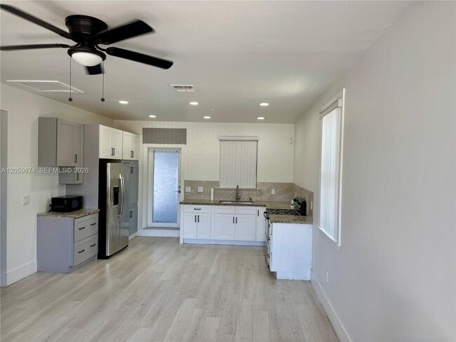 Photo - 2130 Plunkett Ct