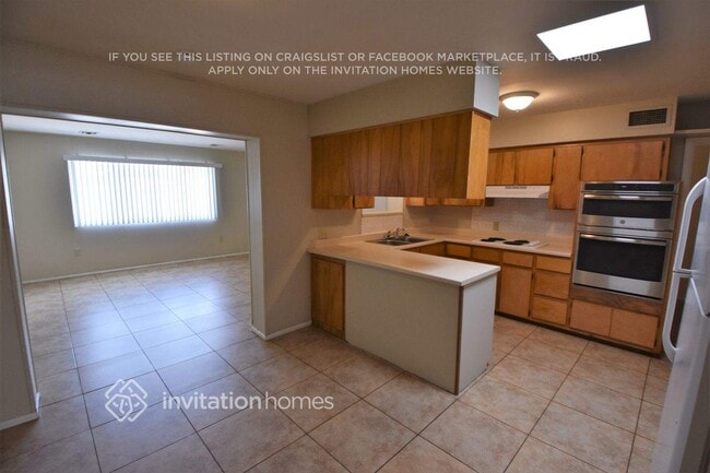 Photo - 12801 N 112th Ave