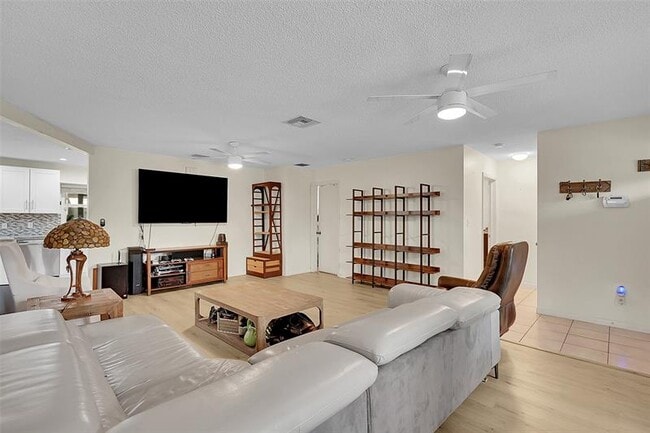Photo - 4540 SW 26th Terrace