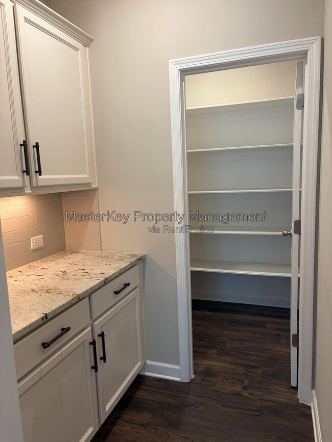 Photo - 727 Carraway Garden Dr