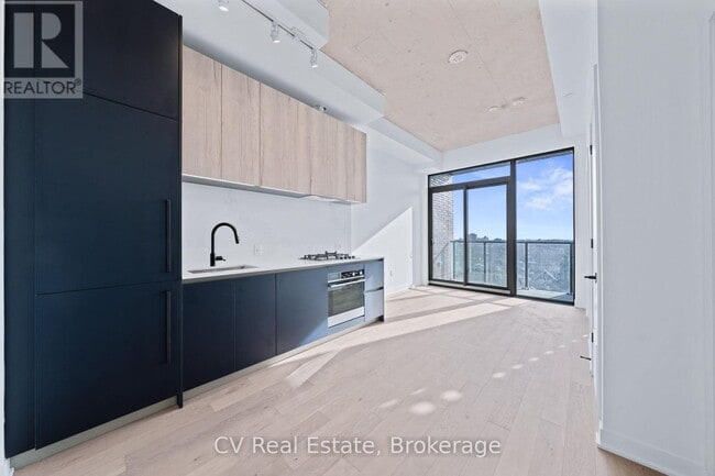 Photo - 2625 Dundas St W Unit 810