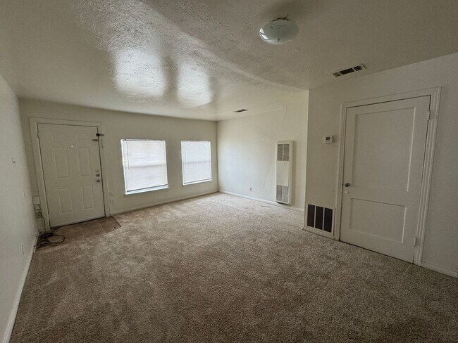 Photo - 1708-1708 Stewart St Unit 1706