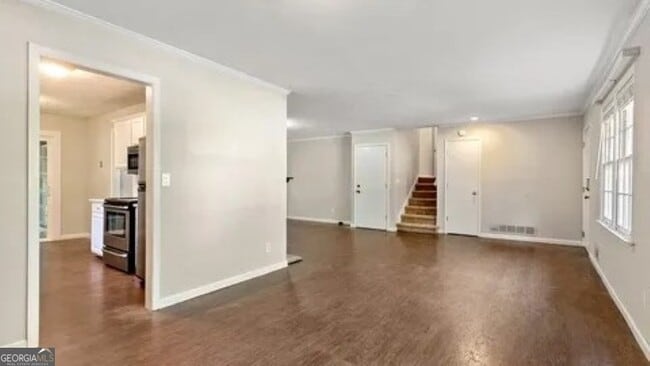 Photo - 2091 Ellwyn Dr