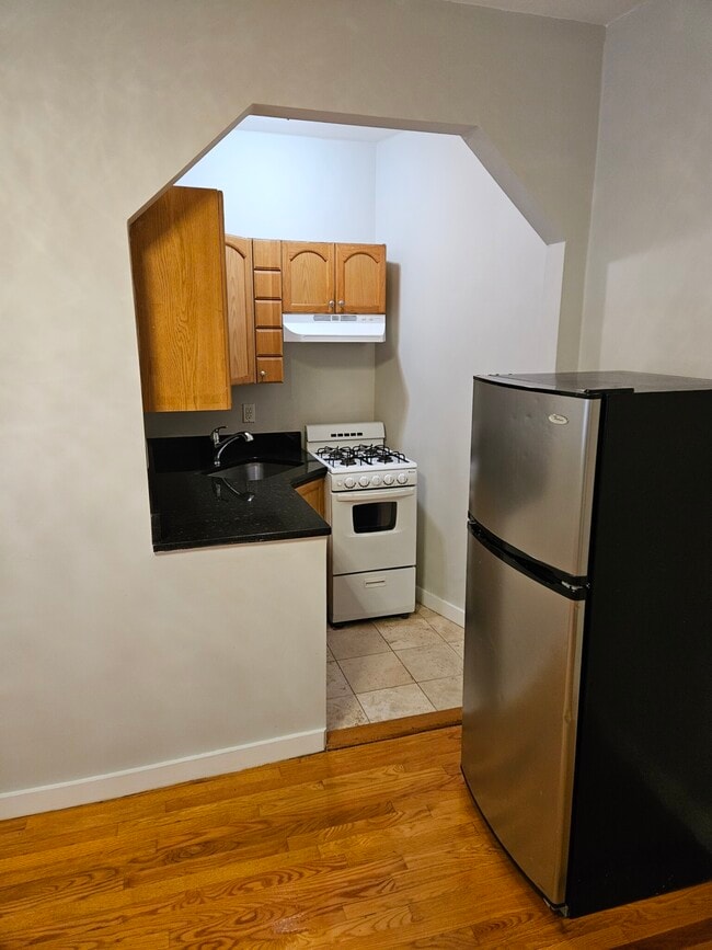 Photo - 45 Hemenway St Unit #5