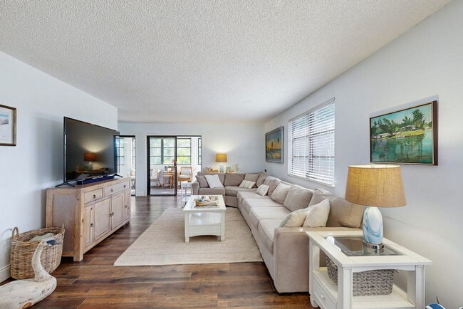 Photo - 252 Gladiolus St Unit SI ID1591542P