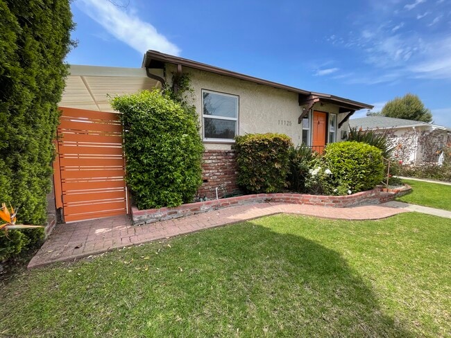 11125 Culver Blvd Unit 11125 Culver Boulevard