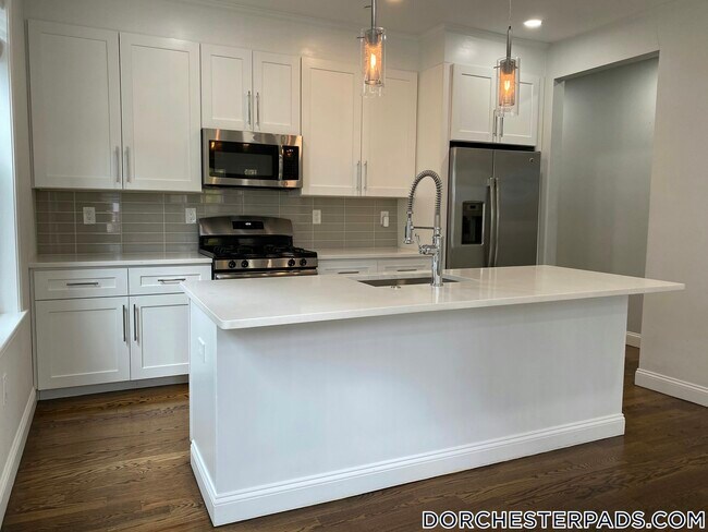 Photo - 757 Washington St Unit 1