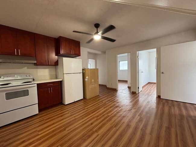 Photo - 2429 N School St Unit FD