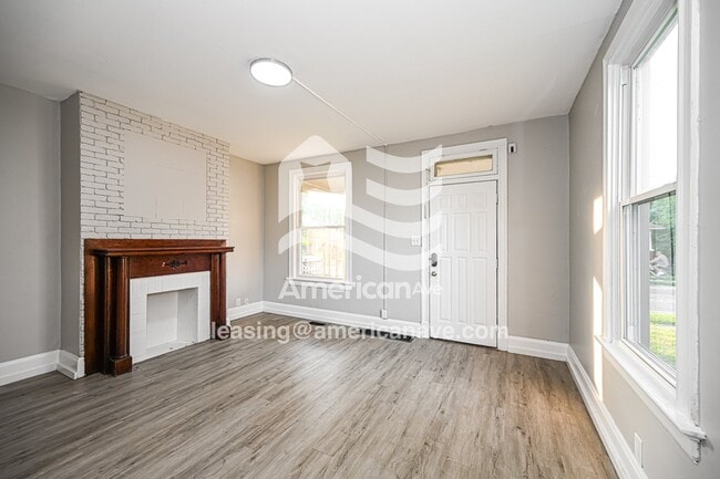 Photo - 243 Williams Ave