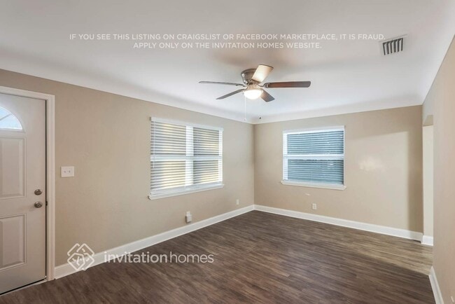 Photo - 4535 Emerson Ave S