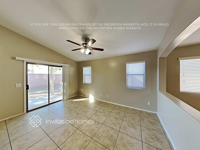 Photo - 3433 W La Salle St