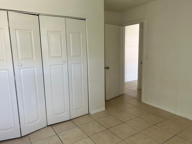 2240 NW 59th Terrace Unit 1-4