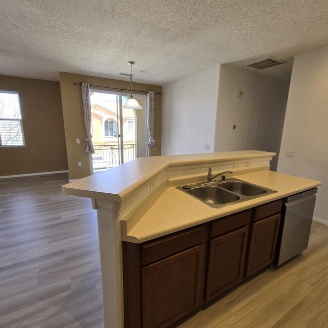 Photo - 601 Menaul Blvd NE Unit 4406