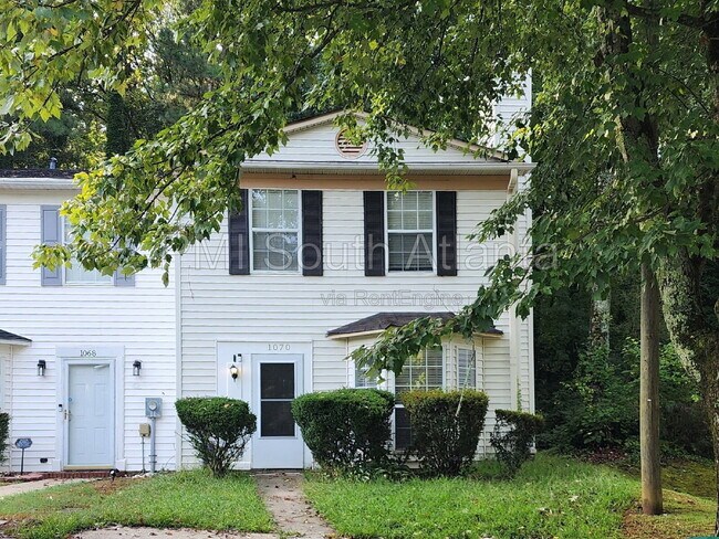 1070 Huntington Trce SE