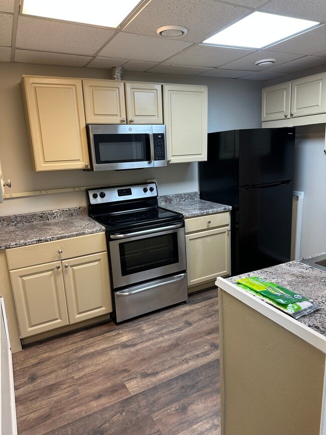 Photo - 2563 Treasure Ct Unit 2563 Basement apt