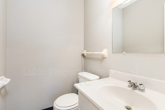 Photo - 388 3 Forks Rd Unit Apt 5