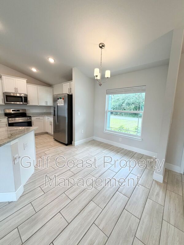 4865 Manila Ave