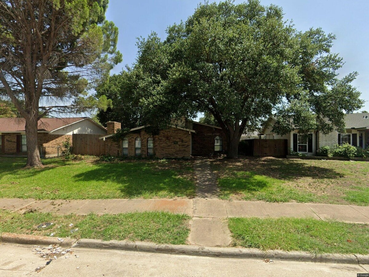 Photo - 1220 Warwick St