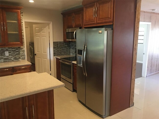 Photo - 720 N 66th Ter HOLLYWOOD, FL 33024