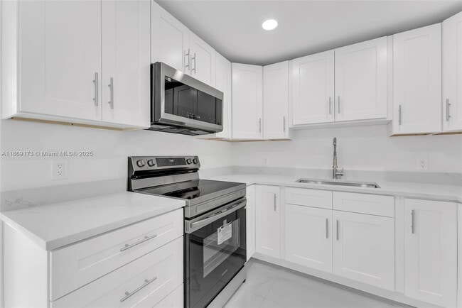Photo - 1390 SW 50th Ave