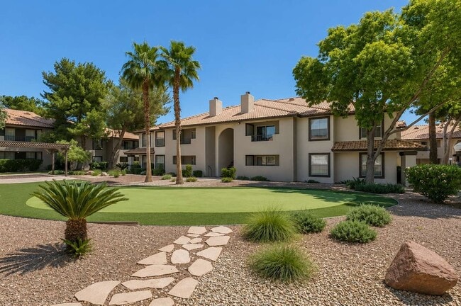 Photo - Beautiful 2-Bed, 2-Bath 2nd-Floor Condo Near The Lakes!