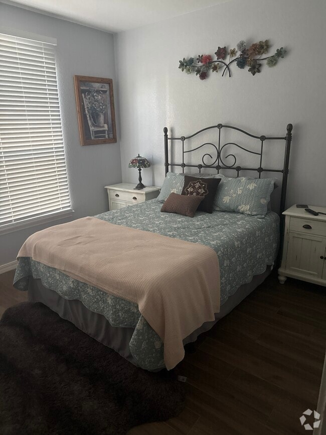 Building Photo - 6136 Mantalcino Dr Rental