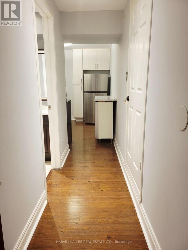 85 Lanark Ave