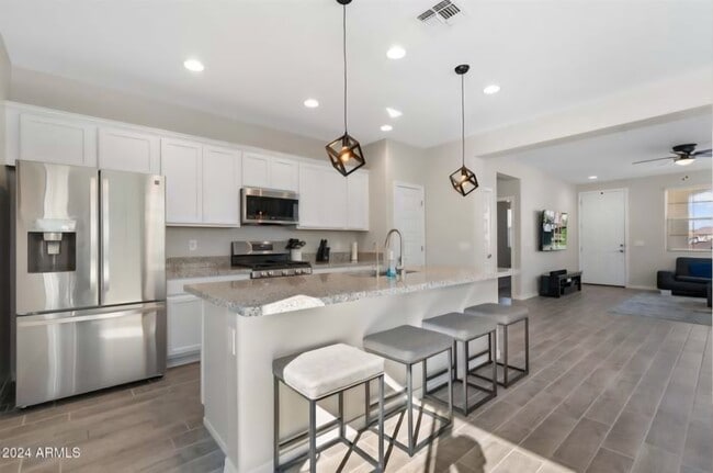 14249 W Buckskin Trl