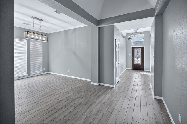 Photo - 4726 Meadows Edge Ln