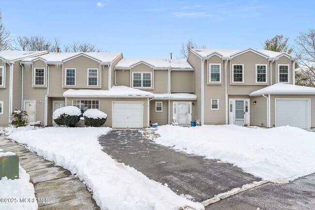 Photo - 33 S Pointe Cir