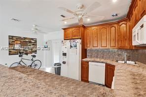 Photo - 1061 NE 26th Ave Unidad 1061
