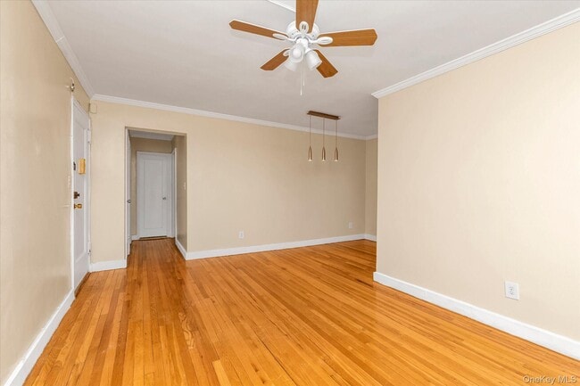 275 Maple Ave Unit D6