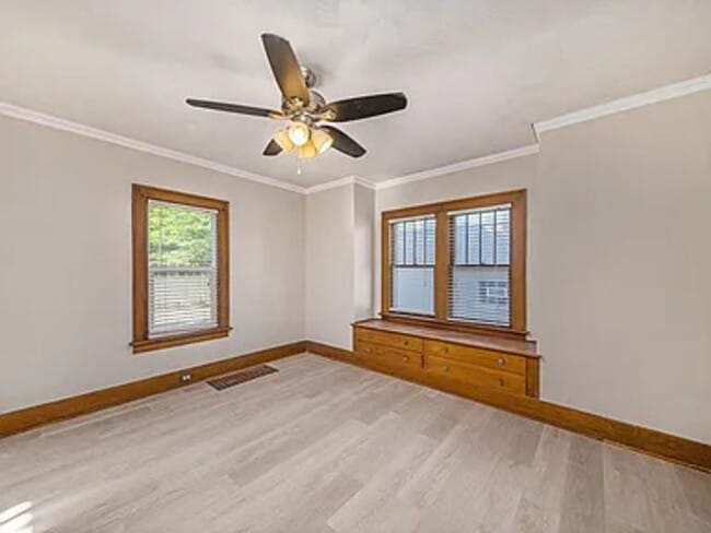 Photo - 441 Forest St